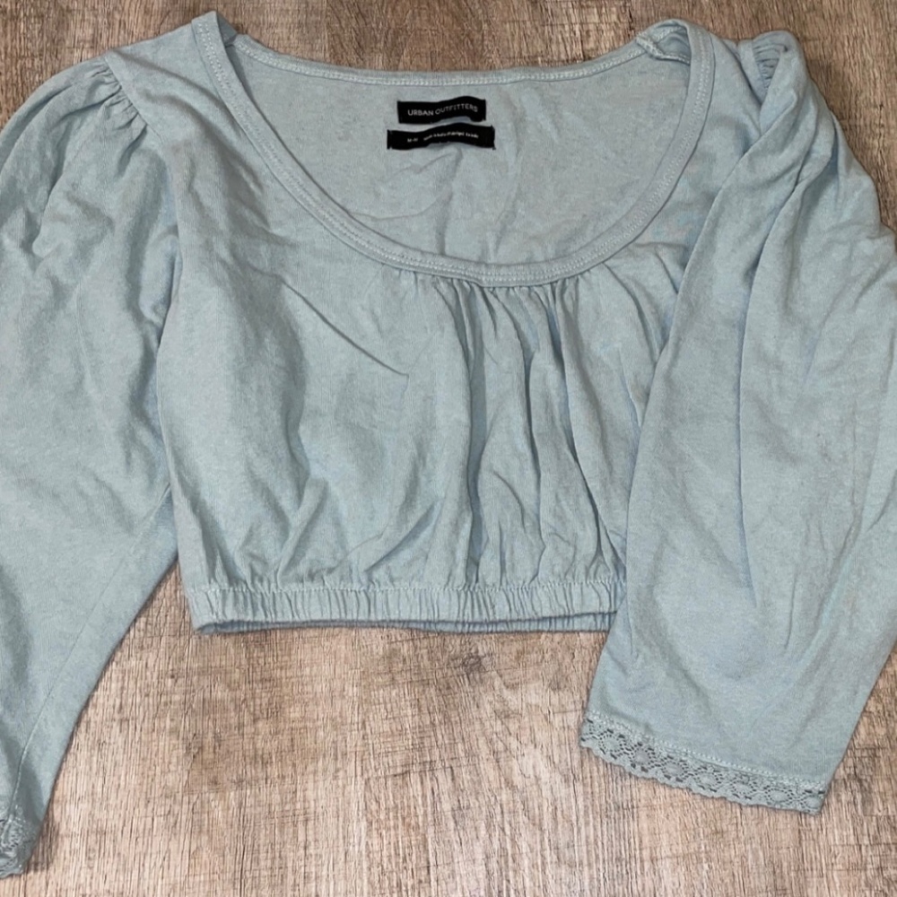 Urban Outfitters Half-Sleeve Crop Top Size M
